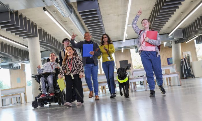 Estudantes com deficiência e pesquisadora concebem plataforma digital